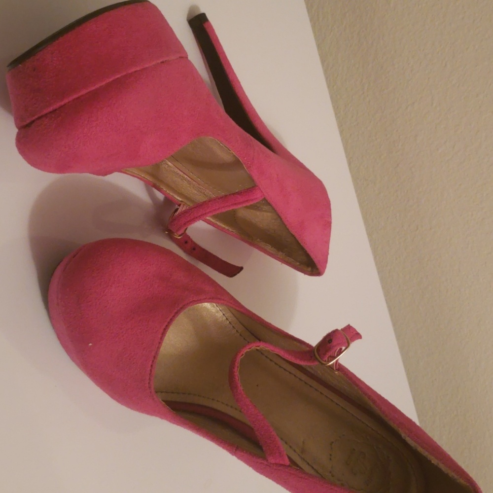 Shoe
